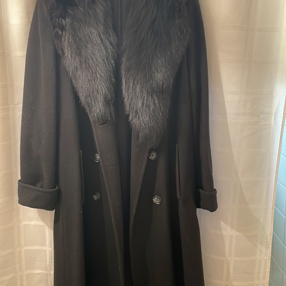 Full length - Picture 7 of 9